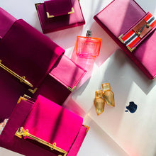 Charger l'image dans la galerie, purple document portfolio, passport cover, purple planner, personal planner, A6 planner, budget binder, keyholder purse, gale and co trinidad, gale and co TT, made in trinidad and tobago, caribbean designer, faux leather planner