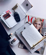 Carregar imagem no visualizador da galeria, Pure Two Piece Set- A6 executive notebook and keyholder set