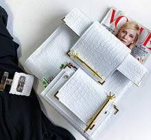 Cargar imagen en el visor de la galería, Pure Executive Set- document carrier and executive notebook/ A6 planner