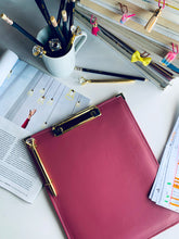 Cargar imagen en el visor de la galería, The Sucre executive set (A6 planner and executive clipboard)