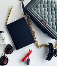 Load image into Gallery viewer, Xavi Noir vaccination card holder