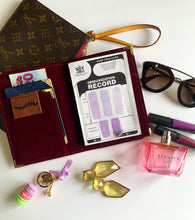 Load image into Gallery viewer, Xavi Sucre vaccination card holder