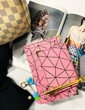 Carregar imagem no visualizador da galeria, pink and black a6 planner, personal planner, plannerbabe, planner agenda, gale and co trinidad, made in trinidad and tobago, planner babe, luxury planners, planner accessories, faux leather planner, vegan leather brand, vegan leather planner, caribbean designer, stationery supplies, luxury stationery