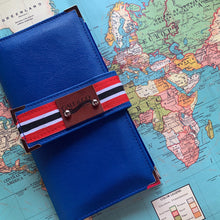 Charger l'image dans la galerie, Patriot travel document tote