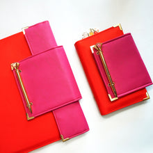 Cargar imagen en el visor de la galería, Nolana x Taylor SS Bolds document carrier set