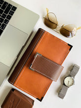 Carregar imagem no visualizador da galeria, men's planner, brown planner, vegan leather planner, made in trinidad and tobago, gale and co trinidad, luxury stationery, handmade planner, men's agenda.