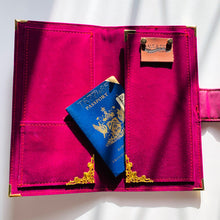 Charger l'image dans la galerie, Patriot travel document tote