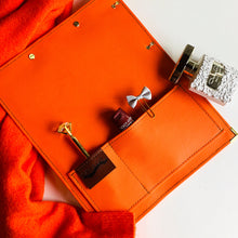 Carregar imagem no visualizador da galeria, Paris executive two-piece set (document carrier and clipboard set)