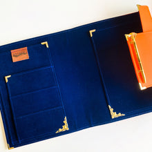 Carregar imagem no visualizador da galeria, Paris executive two-piece set (document carrier and clipboard set)