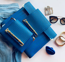 Cargar imagen en el visor de la galería, Taylor SS Blue Safari cash envelope wallet