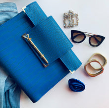 Carregar imagem no visualizador da galeria, blue document carrier, faux leather document carrier, blue crocodile leather, gale and co trinidad, made in trinidad and tobago, office gifts, coworker gifts, cute gifts, luxury stationery, luxury planners, office supplies, desk organisation 
